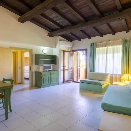 בית נופש Porto Rotondo Casa Vacanze פורטו רוטונדו